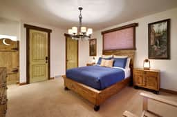 *Hideout @ the Rim