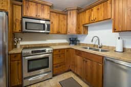 *Hideout Apartment