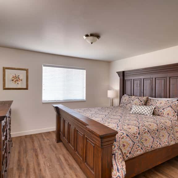 5J RedCliff - BM - Image 1