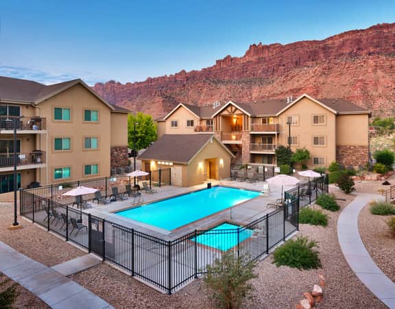 2E RedCliff - BS - Image 3